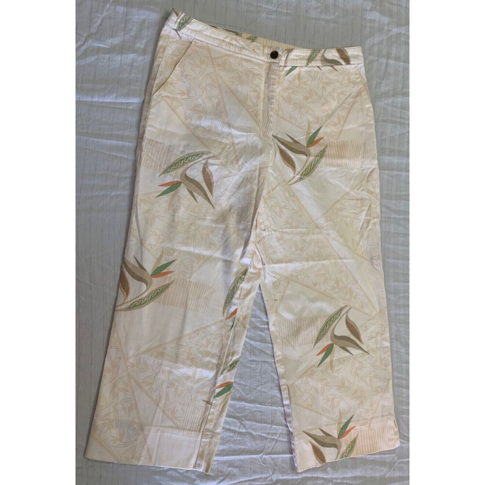 BANANA BAY WOMENS CAPRIS PANTS SIZE M